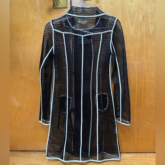 LF SEEK The Label Fishnet Trench Coat - Picture 4 of 5